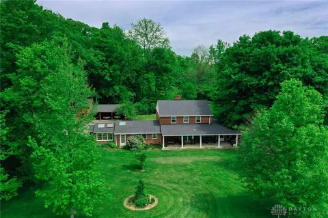 4730 Greentree Rd, Lebanon, OH 45036