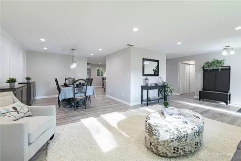 6026 Waterloo Rd, Washington Township, OH 45459 photo 5