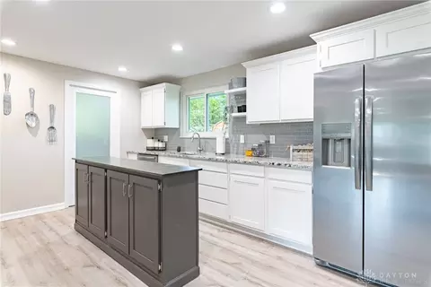 6026 Waterloo Rd, Washington Township, OH 45459 photo 10