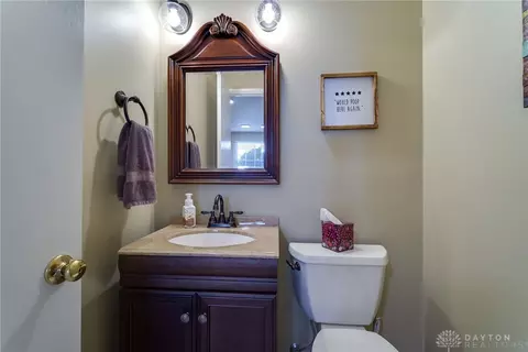 7655 Rolling Oak Dr, Centerville, OH 45459 photo 27