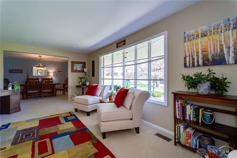 7655 Rolling Oak Dr, Centerville, OH 45459 photo 8