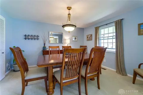 7655 Rolling Oak Dr, Centerville, OH 45459 photo 11