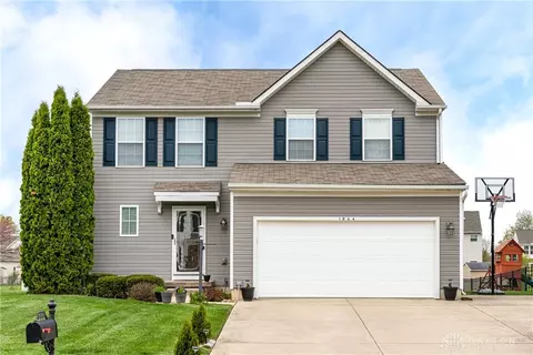 1944 Spring Ridge Dr, Xenia, OH 45385
