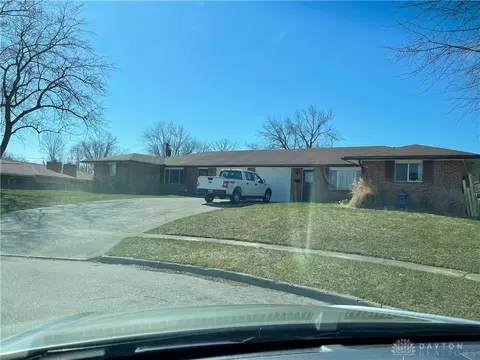 3006-3008 Cedarcliff Cir, Dayton, OH 45414