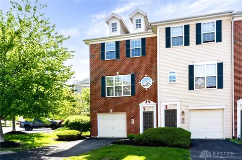 4315 Straight Arrow Rd, Dayton, OH 45430