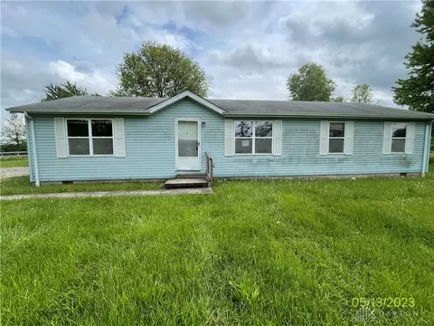 10557 State Route 28, Blanchester, OH 45107