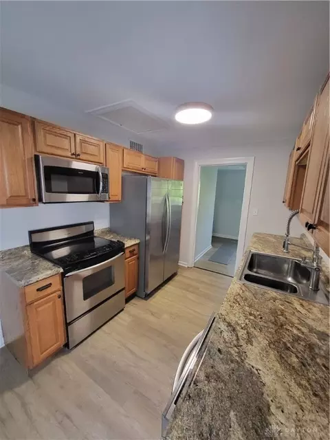3764 Claybourne Rd, Kettering, OH 45429 photo 5