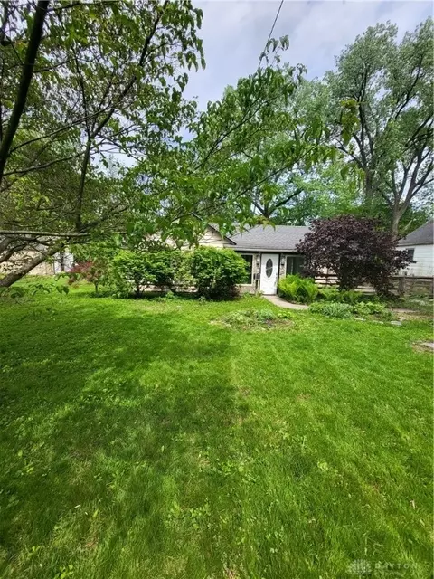 3764 Claybourne Rd, Kettering, OH 45429