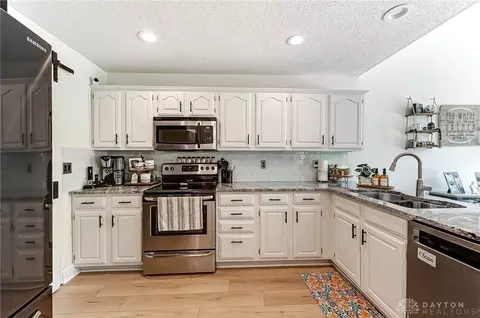 1353 Ryan Ct, Springfield, OH 45503 photo 21
