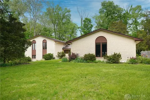 1455 Heritage Rd, Washington Township, OH 45459