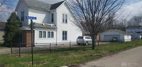 582 Center St, Xenia, OH 45385