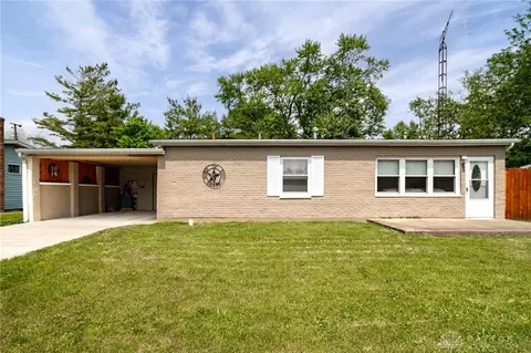804 N Scott St, New Carlisle, OH 45344