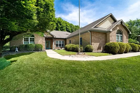 1522 Bull Skin Run Ct, Beavercreek, OH 45434