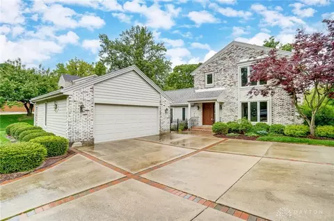 4473 Doornock Ct, Kettering, OH 45429