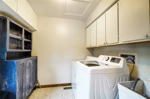 4473 Doornock Ct, Kettering, OH 45429 photo 52