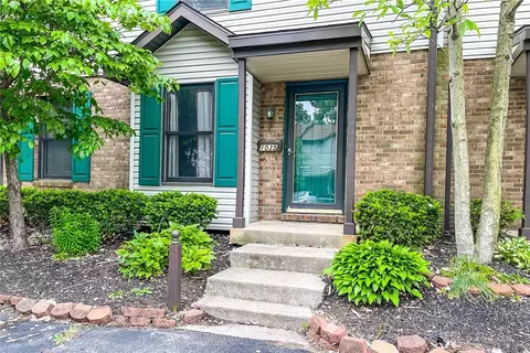 1035 Park Ln, Middletown, OH 45042