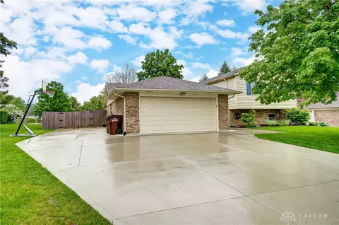 7540 President Ct, Dayton, OH 45414