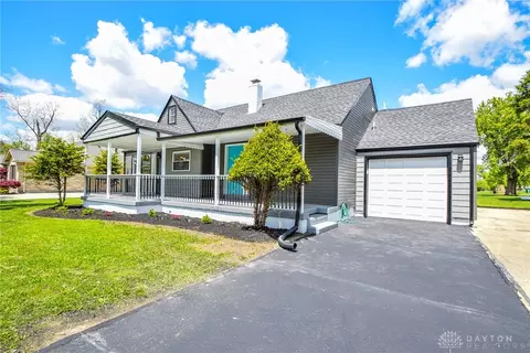 3986 Kemp Rd, Dayton, OH 45431