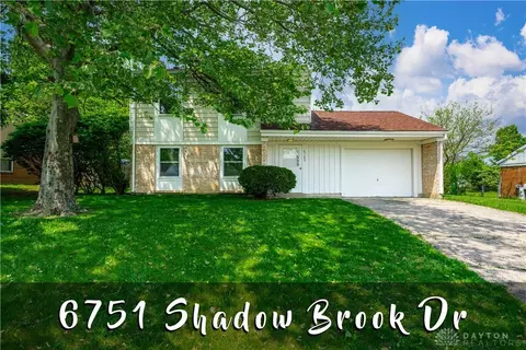 6751 Shadowbrook Dr, Dayton, OH 45426