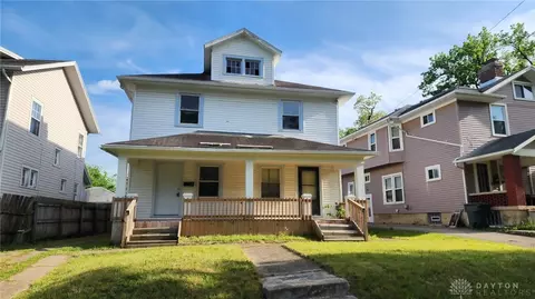 204 W Parkwood Dr, Dayton, OH 45405