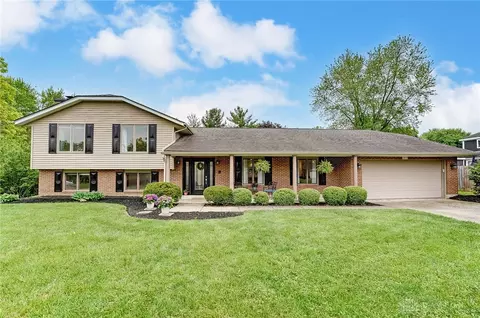 1872 Sugar Run Trl, Bellbrook, OH 45305