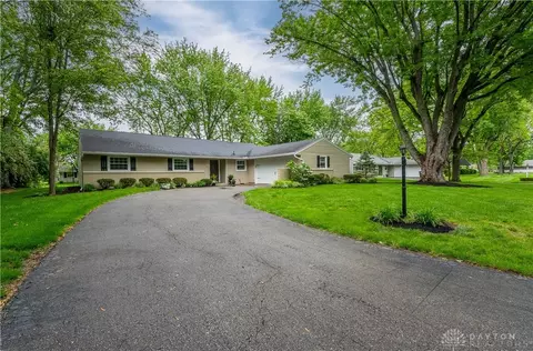 183 Monarch Rd, Dayton, OH 45458