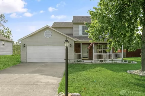 143 Strawberry Fields Dr, Germantown, OH 45327