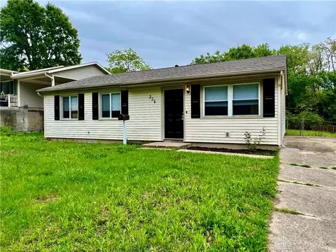 236 Algonquin Dr, Hamilton, OH 45013