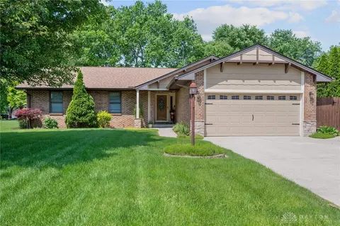 903 Marcia Dr, Trenton, OH 45067