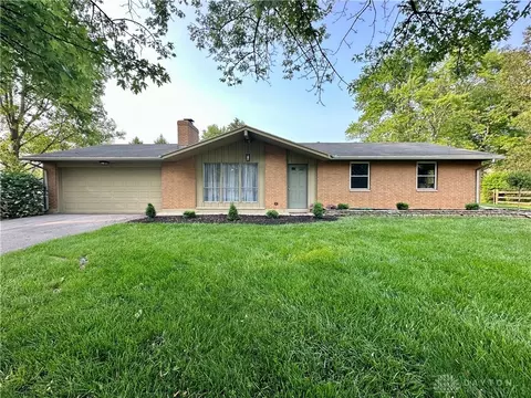 9712 Ariadne Trl, Dayton, OH 45458