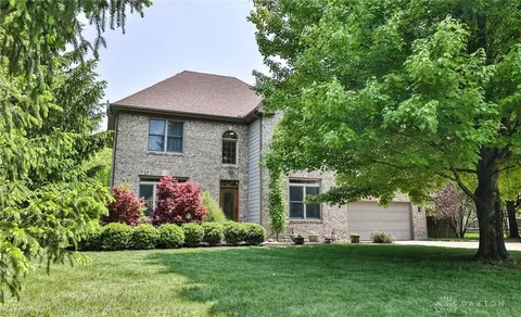 1394 Meadowlands Dr, Fairborn, OH 45324