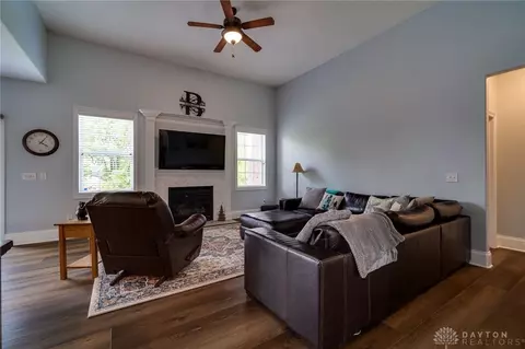 9264 Bennington Way, Centerville, OH 45458 photo 10
