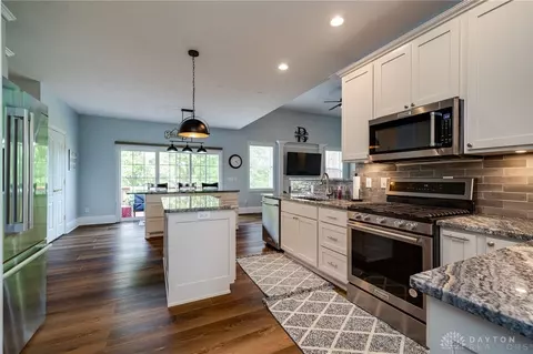9264 Bennington Way, Centerville, OH 45458 photo 19