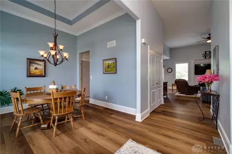 9264 Bennington Way, Centerville, OH 45458 photo 7
