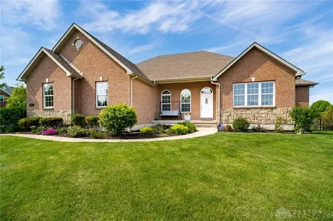 9264 Bennington Way, Centerville, OH 45458 photo 3