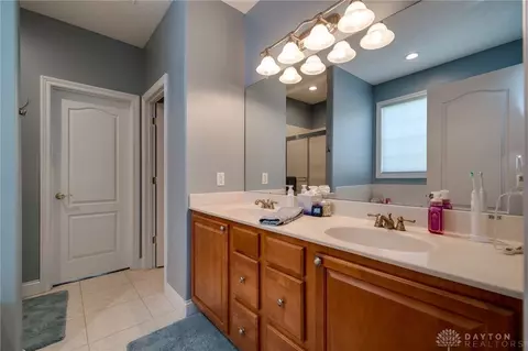 9264 Bennington Way, Centerville, OH 45458 photo 23