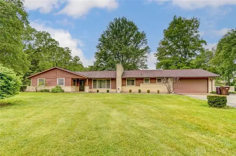 6500 Scarff Rd, New Carlisle, OH 45344