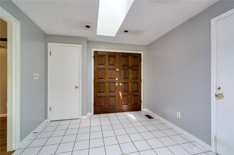 7800 Raintree Rd, Dayton, OH 45459 photo 5