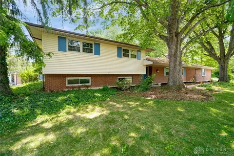 7800 Raintree Rd, Dayton, OH 45459 photo 2