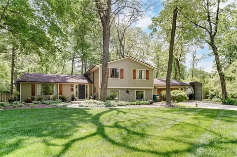 10189 Ashpark Ct, Dayton, OH 45458