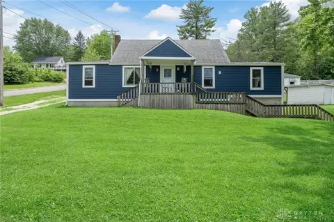 76 1st St, Waynesville, OH 45068
