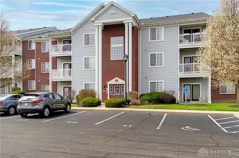 2325 Pinnacle Ct #207, Fairborn, OH 45324