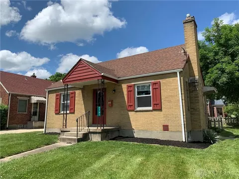 2701 Shroyer Rd, Oakwood, OH 45419