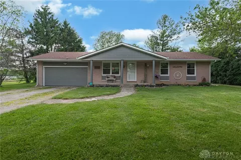 3531 Eleazer Rd, Xenia, OH 45385