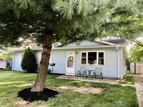1206 Ringwalt Dr, Dayton, OH 45432