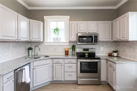 117 Adams St, Dayton, OH 45410