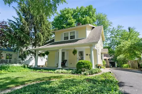 410 Corona Ave, Oakwood, OH 45419