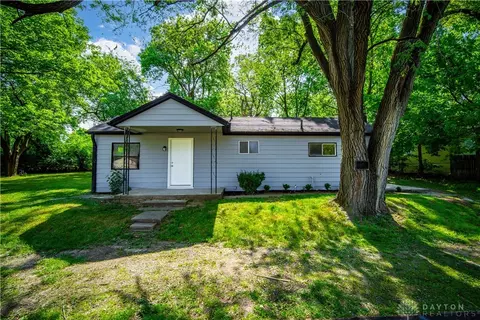 1344 Wiley St, Fairborn, OH 45324