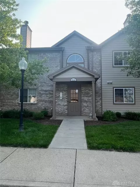 1670 Piper Ln #103, Centerville, OH 45440