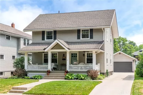 250 Forrer Blvd, Oakwood, OH 45419